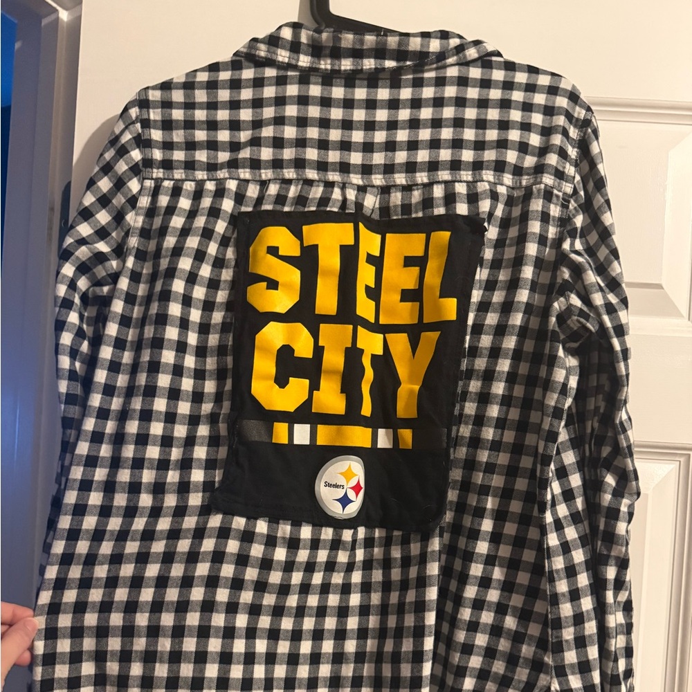 Old Navy Black & White Checked Button-Down Shirt with Yellow Graphic Patch